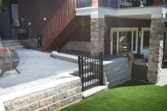 retaining wall - allen block retaining wall with aluminum gate