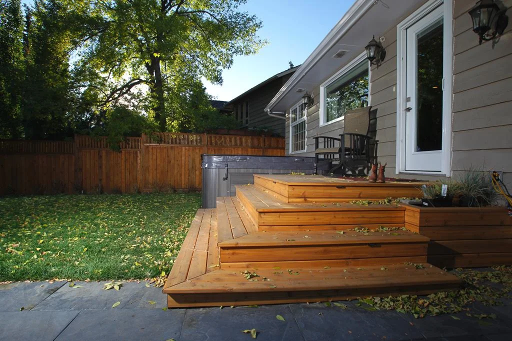 decks - cedar deck landing with wrap around stairs