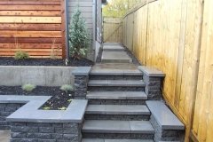 steps - Black onyx steps with shale grey piedemonte coping